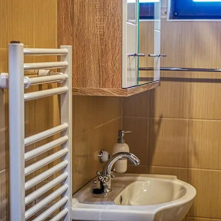 Hron - Vendégház 3*